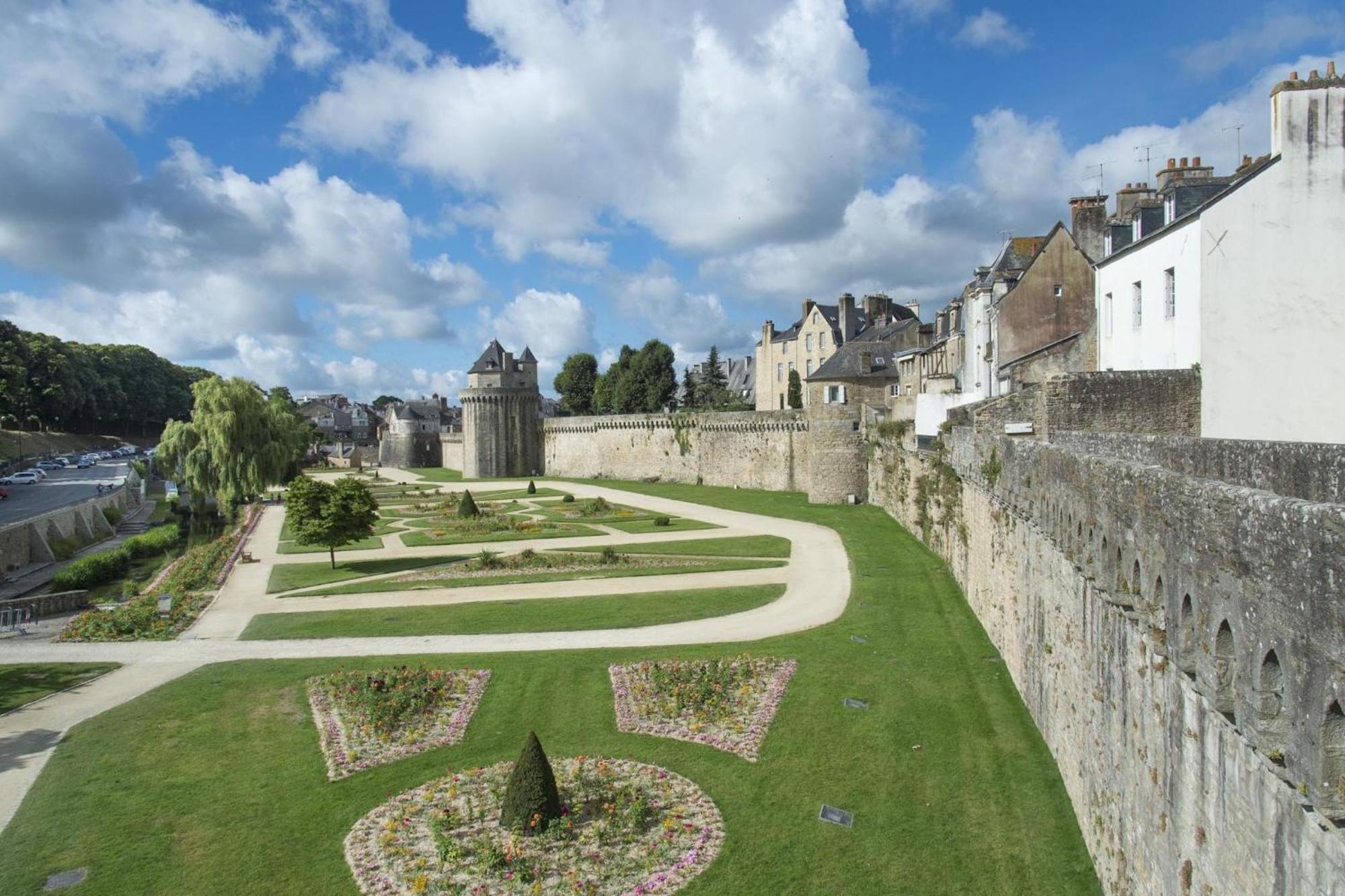Studio Mezzanine Plein Coeur Historique De Vannes Apartment ภายนอก รูปภาพ